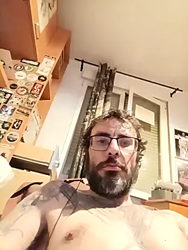 MrFumao online show from 04-29-26, 02:05