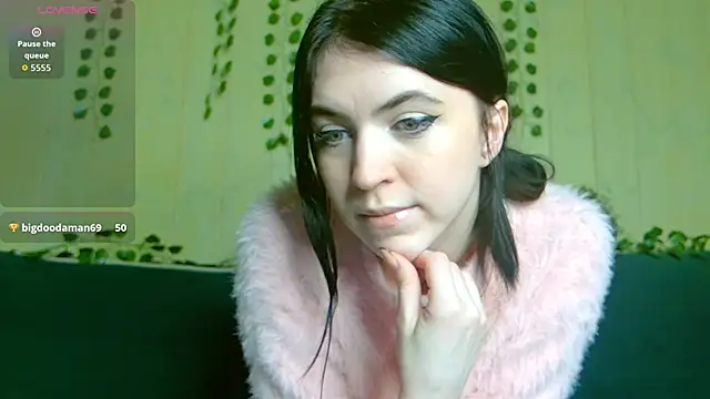 reze daisies online show from 03-14-26, 10:21