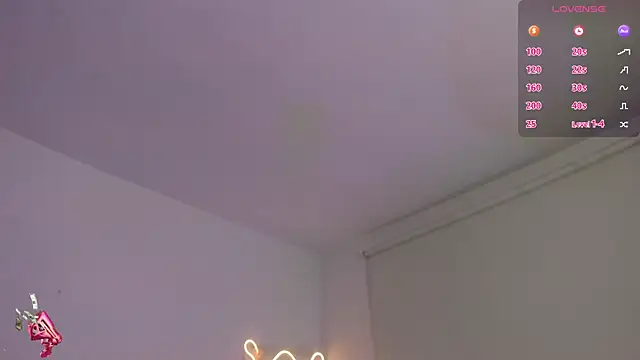 Snapshot of Laulin_tay chatting on 07-18-26, 03:37 Laulin tay online show from 07-18-26, 03:37