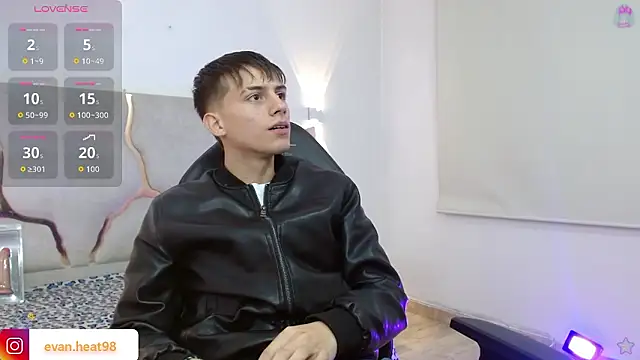 Snapshot of EVAN_TAY chatting on 03-02-26, 03:07 EVAN TAY online show from 03-02-26, 03:07