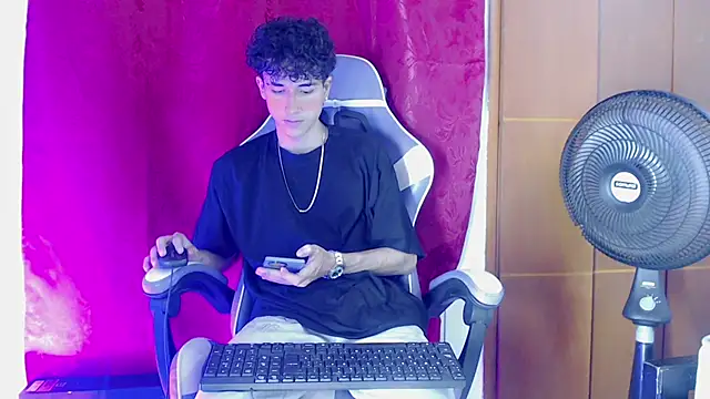 Johnny cagee  online show from 02-07-26, 11:35