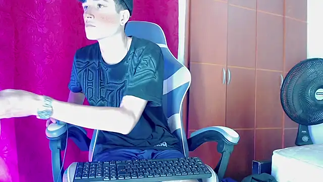 Johnny cagee  online show from 02-03-26, 01:27