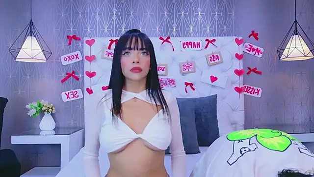 Snapshot of MadyAndEthan chatting on 02-15-26, 04:02 MadyAndEthan online show from 02-15-26, 04:02