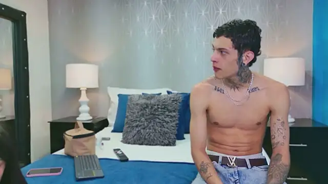 MadyAndEthan online show from 04-08-26, 12:50