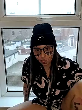 Snapshot of ThatAltGirl chatting on 02-08-26, 02:04 ThatAltGirl online show from 02-08-26, 02:04