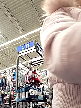 Snapshot of BeautifulFire23 chatting on 02-12-26, 03:12 BeautifulFire23 online show from 02-12-26, 03:12