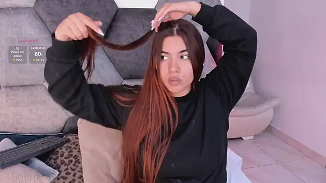 Snapshot of DulceJones chatting on 02-07-26, 08:39 DulceJones online show from 02-07-26, 08:39