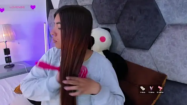 Snapshot of DulceJones chatting on 03-01-26, 08:31 DulceJones online show from 03-01-26, 08:31