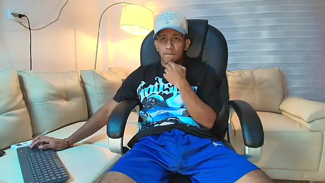 ricky spensar23cm  online show from 04-10-26, 01:56