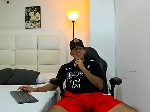 ricky spensar23cm  online show from 02-21-26, 02:13