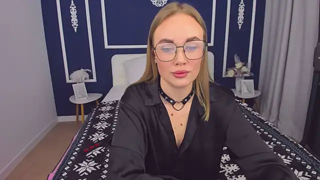 Snapshot of AnnaWillowX chatting on 02-28-26, 01:33 AnnaWillowX online show from 02-28-26, 01:33