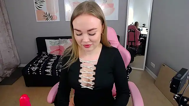 Snapshot of AnnaWillowX chatting on 02-08-26, 01:42 AnnaWillowX online show from 02-08-26, 01:42