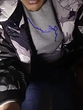 Snapshot of Medo_king1 chatting on 03-03-26, 06:37 Medo king1 online show from 03-03-26, 06:37