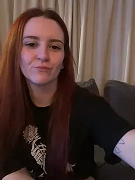 Snapshot of PoppySlut6999 chatting on 02-16-26, 09:34 PoppySlut6999 online show from 02-16-26, 09:34