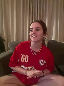 Snapshot of PoppySlut6999 chatting on 02-15-26, 09:25 PoppySlut6999 online show from 02-15-26, 09:25