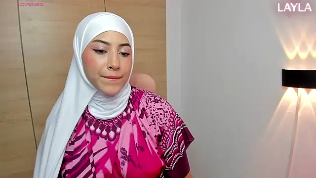 Snapshot of LAY_LA_ chatting on 01-31-26, 08:51 LAY LA online show from 01-31-26, 08:51