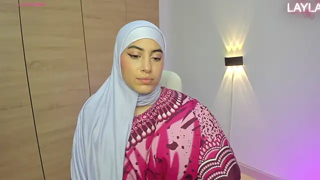 LAY LA  online show from 04-21-26, 10:16