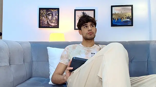 PRETTY COCK1 online show from 03-19-26, 02:00