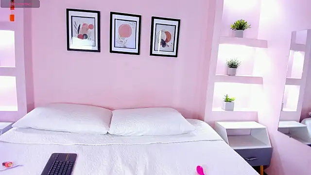 Sophia Salem online show from 02-07-26, 12:13