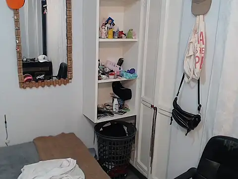 thomass1018 online show from 04-16-26, 09:39