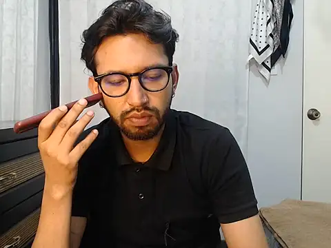 thomass1018 online show from 05-27-26, 02:30