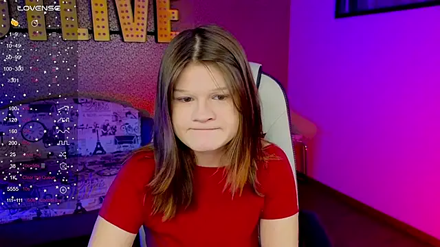 Snapshot of Lunatrend chatting on 02-20-26, 06:10 Lunatrend online show from 02-20-26, 06:10