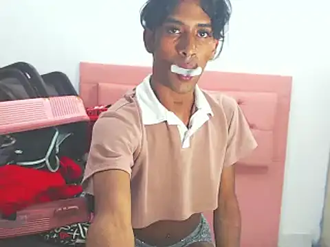 Snapshot of violetaconny chatting on 02-15-26, 02:01 violetaconny online show from 02-15-26, 02:01