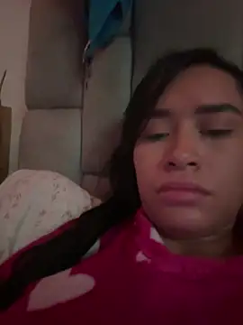 Snapshot of Zoe_dim chatting on 02-19-26, 03:36 Zoe dim online show from 02-19-26, 03:36