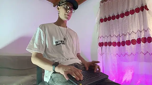 Vlad  night online show from 06-12-26, 03:37