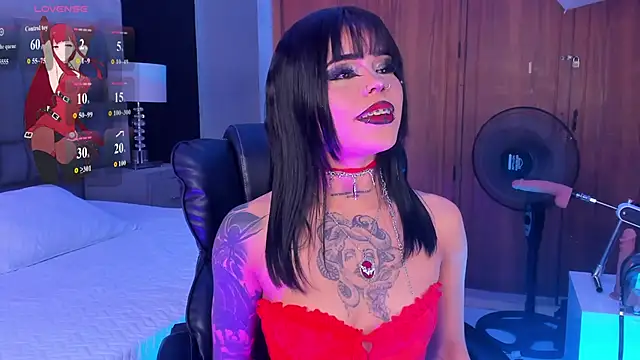 Snapshot of SweetDevil_7 chatting on 02-09-26, 09:02 SweetDevil 7 online show from 02-09-26, 09:02