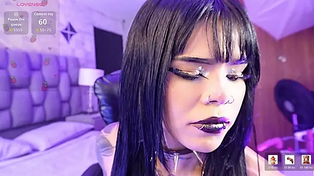 SweetDevil 7 online show from 03-21-26, 07:18