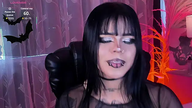 SweetDevil 7 online show from 06-09-26, 09:49