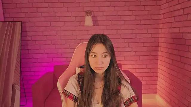 Nicole Brownie online show from 02-14-26, 01:17