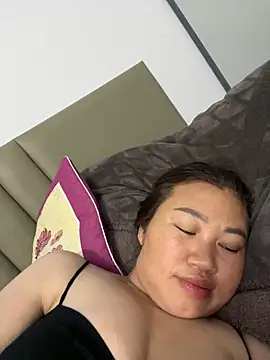 Snapshot of Puka2001 chatting on 02-23-26, 02:35 Puka2001 online show from 02-23-26, 02:35