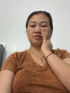 Snapshot of Puka2001 chatting on 02-10-26, 08:24 Puka2001 online show from 02-10-26, 08:24