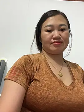 Snapshot of Puka2001 chatting on 02-07-26, 02:03 Puka2001 online show from 02-07-26, 02:03