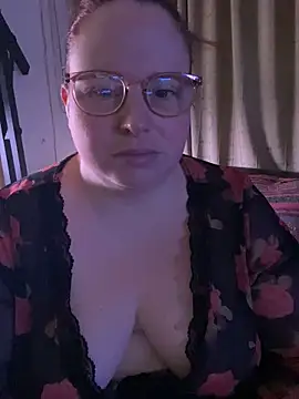 Sarahtjeuh  online show from 04-15-26, 10:21