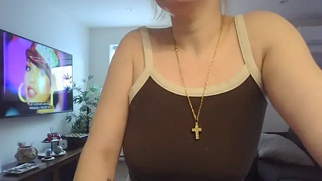 SpicyNatashaXO online show from 03-25-26, 05:45