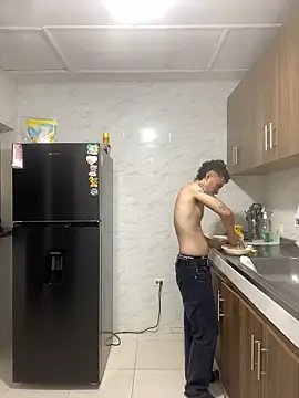 Snapshot of vanilla_Kush chatting on 02-16-26, 04:44 vanilla Kush online show from 02-16-26, 04:44