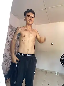 Snapshot of vanilla_Kush chatting on 02-13-26, 06:19 vanilla Kush online show from 02-13-26, 06:19