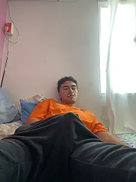 Snapshot of vanilla_Kush chatting on 02-21-26, 04:31 vanilla Kush online show from 02-21-26, 04:31