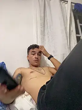 Snapshot of vanilla_Kush chatting on 02-21-26, 02:57 vanilla Kush online show from 02-21-26, 02:57