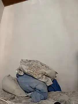 vanilla Kush online show from 05-10-26, 07:05