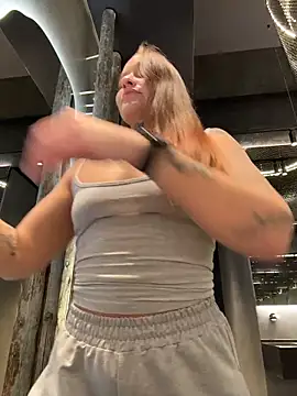 KishaMur online show from 02-12-26, 04:01