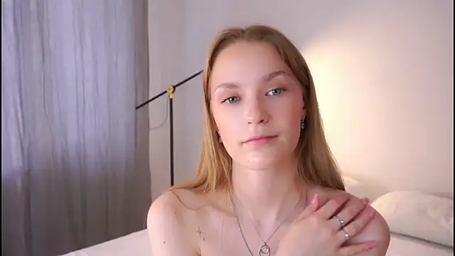 Snapshot of HellenSpelly chatting on 02-01-26, 10:24 HellenSpelly online show from 02-01-26, 10:24