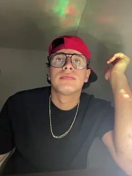 Maximuz1920 online show from 03-17-26, 02:25