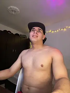 Maximuz1920 online show from 04-18-26, 07:07