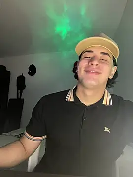 Maximuz1920 online show from 05-16-26, 06:23