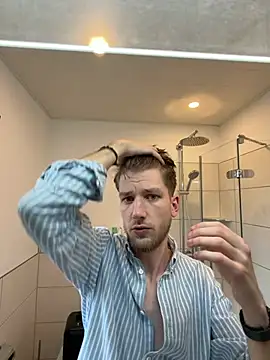 Snapshot of YoungSkinnyBoy20 chatting on 03-14-26, 12:55 YoungSkinnyBoy20 online show from 03-14-26, 12:55