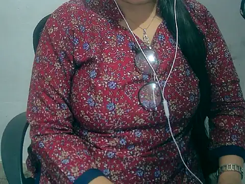 Cute Aliyaa online show from 03-15-26, 09:38